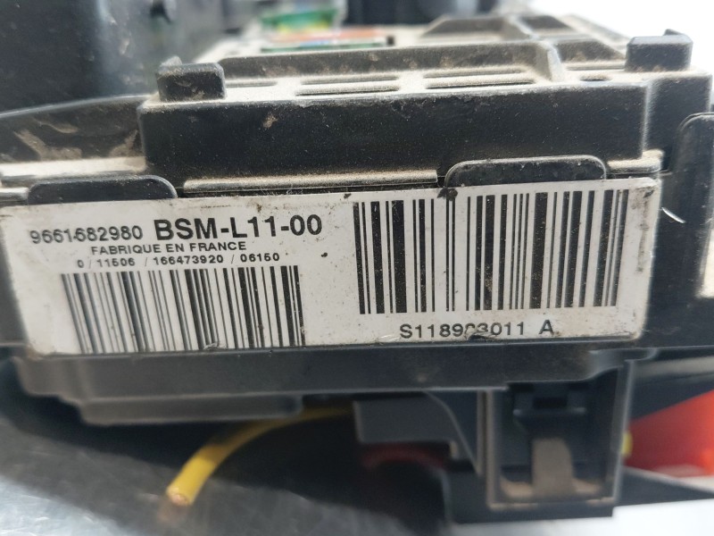 Recambio de caja reles / fusibles para citroën c4 coupé (la_) 1.6 hdi referencia OEM IAM 9661682980  