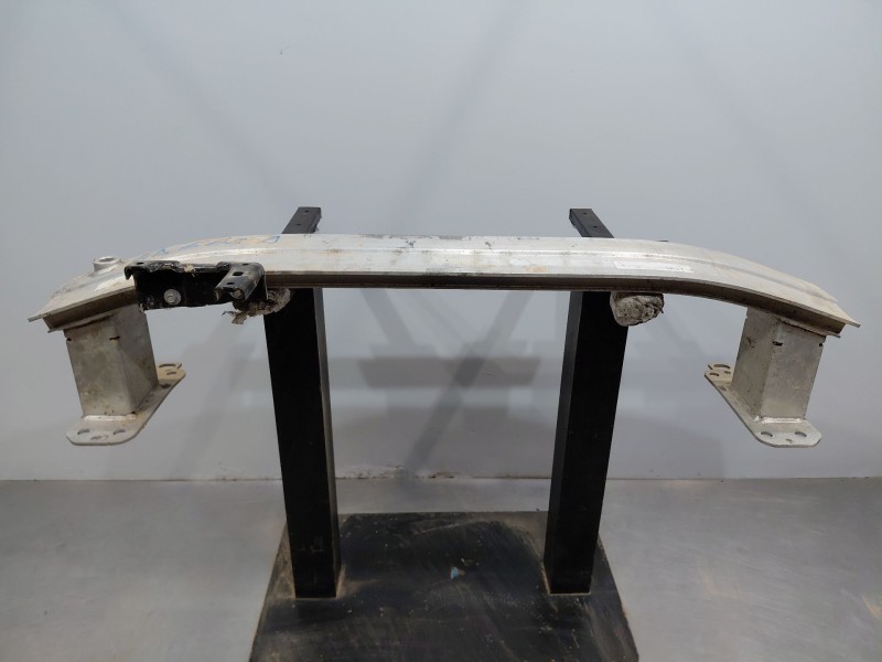 Recambio de refuerzo paragolpes delantero para jeep compass ii multiair referencia OEM IAM 68243859AA  