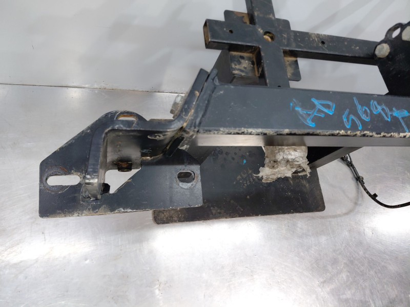 Recambio de refuerzo paragolpes trasero para jeep compass ii multiair referencia OEM IAM 82214659 A-50X 