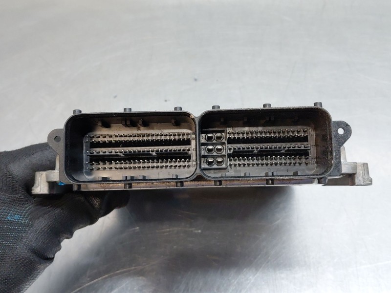 Recambio de centralita motor uce para jeep compass ii multiair referencia OEM IAM P68328041AA 0281033582 