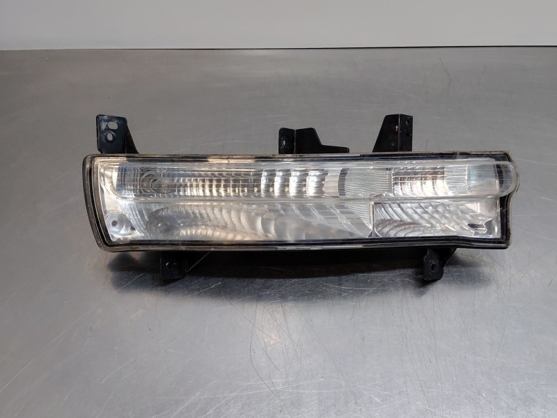 Recambio de faro antiniebla izquierdo para jeep compass ii multiair referencia OEM IAM 53350311  