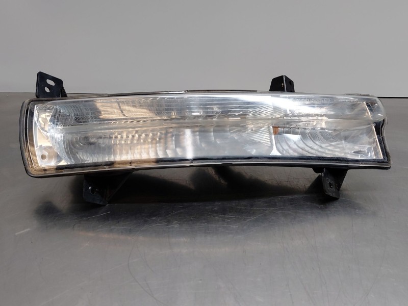 Recambio de faro antiniebla izquierdo para jeep compass ii multiair referencia OEM IAM 53350311  