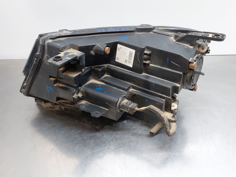 Recambio de faro derecho para jeep compass ii multiair referencia OEM IAM 53488816  