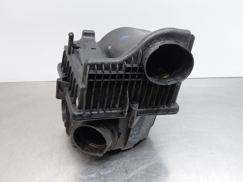 Recambio de filtro aire para jeep compass ii multiair referencia OEM IAM 68323202AA  