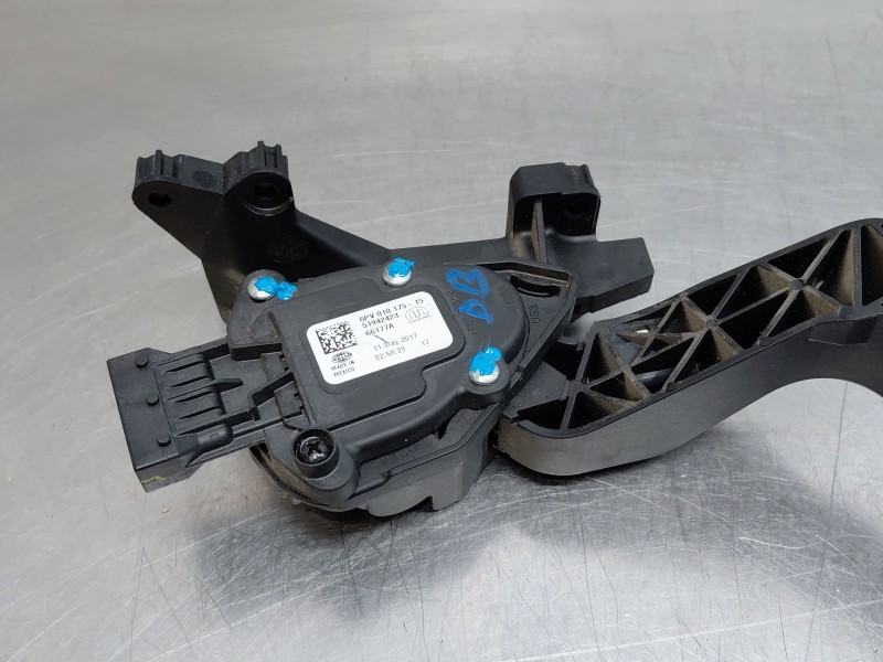 Recambio de potenciometro pedal para jeep compass ii multiair referencia OEM IAM 51942423  
