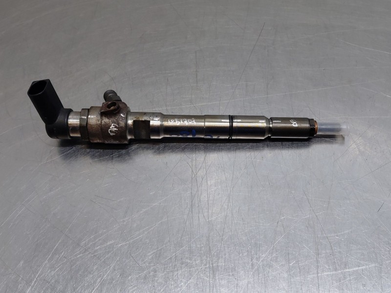 Recambio de inyector para seat altea xl (5p5, 5p8) 1.6 tdi referencia OEM IAM 03L130277B  