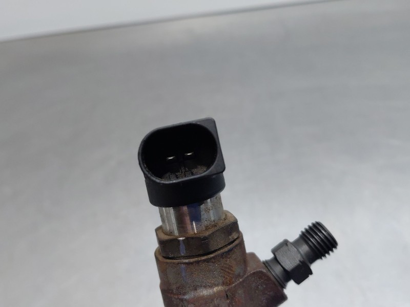 Recambio de inyector para seat altea xl (5p5, 5p8) 1.6 tdi referencia OEM IAM 03L130277B  