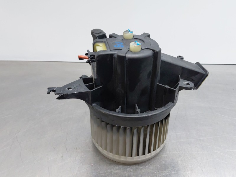 Recambio de motor calefaccion para jeep compass ii multiair referencia OEM IAM 68350343AA  