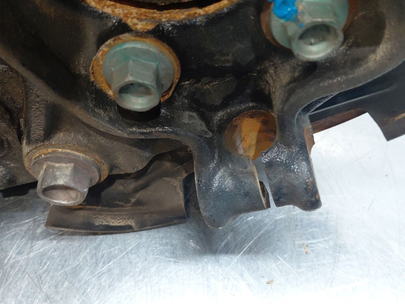 Recambio de mangueta delantera derecha para mazda cx-3 (2019 - 2022) sky activ referencia OEM IAM D10E33021  