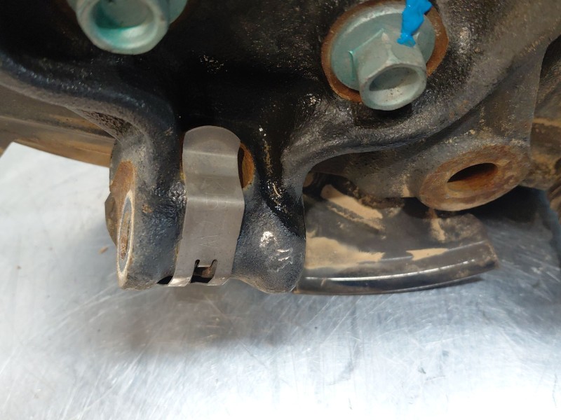Recambio de mangueta delantera izquierda para mazda cx-3 (2019 - 2022) sky activ referencia OEM IAM D10E33031  