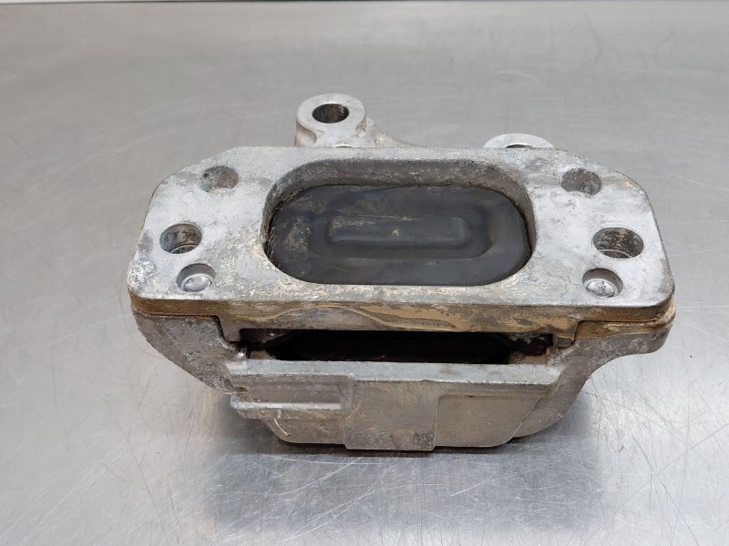 Recambio de soporte motor derecho para jeep compass ii multiair referencia OEM IAM 533791050  