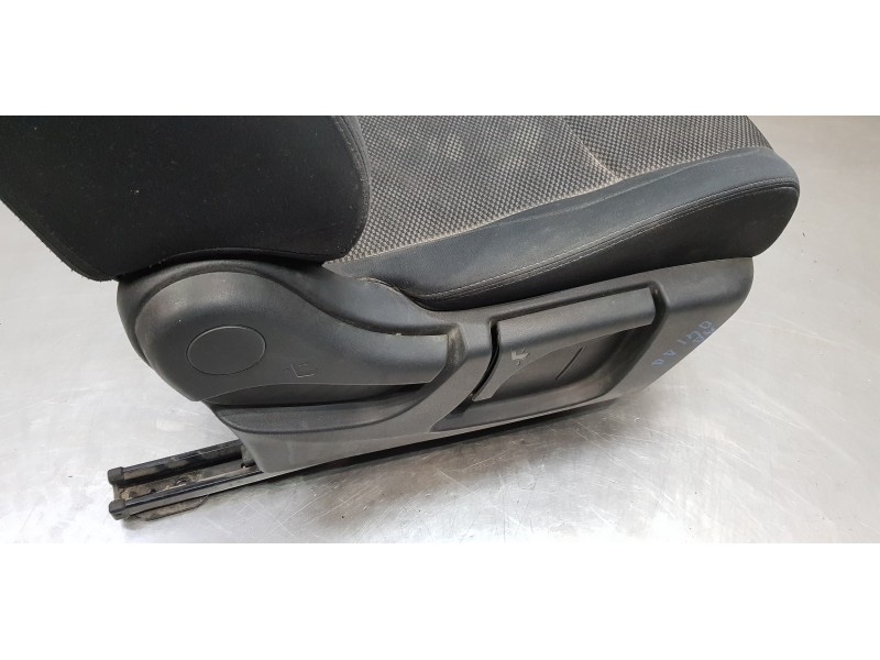 Recambio de asiento delantero derecho para nissan qashqai (j11) visia referencia OEM IAM 873014EB1A 871044EB2B  Recambio de asiento delantero derecho para nissan qashqai (j11) visia referencia OEM IAM 873014EB1A 871044EB2B