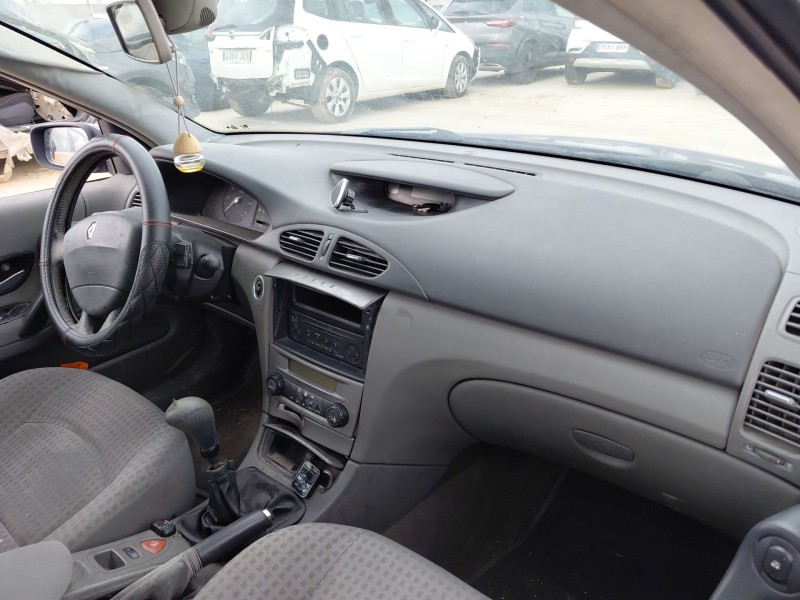 renault laguna ii (bg0/1_) del año 2003