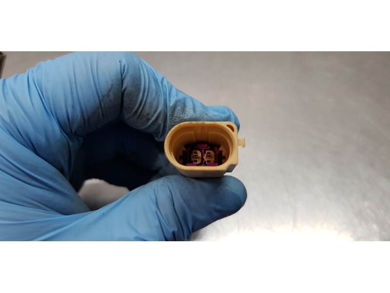 Recambio de inyector para audi a6 berlina (4a2) 40 tdi basic referencia OEM IAM 05L131113C 0444025061 