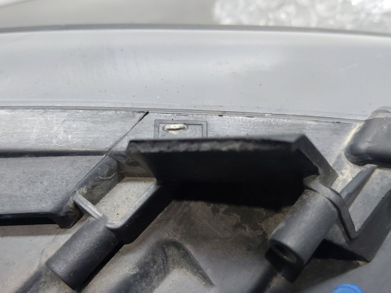 Recambio de faro izquierdo para volkswagen polo v (6r1, 6c1) 1.2 tsi referencia OEM IAM 6R1941015E  