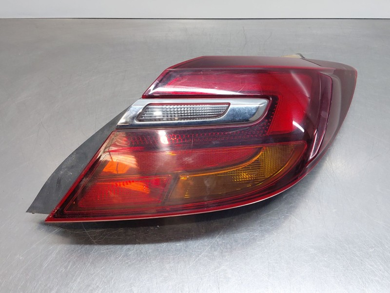 Recambio de piloto trasero derecho para opel insignia a (g09) 1.6 cdti (68) referencia OEM IAM 39024201  