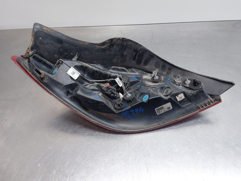 Recambio de piloto trasero derecho para opel insignia a (g09) 1.6 cdti (68) referencia OEM IAM 39024201  