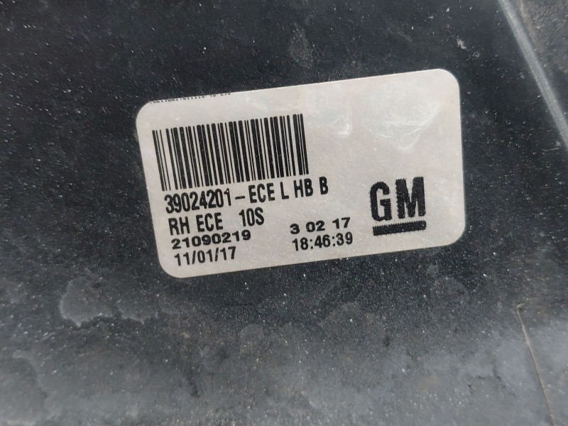 Recambio de piloto trasero derecho para opel insignia a (g09) 1.6 cdti (68) referencia OEM IAM 39024201  