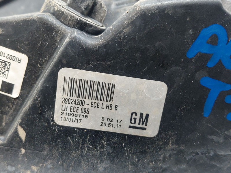 Recambio de piloto trasero izquierdo para opel insignia a (g09) 1.6 cdti (68) referencia OEM IAM 39024200  