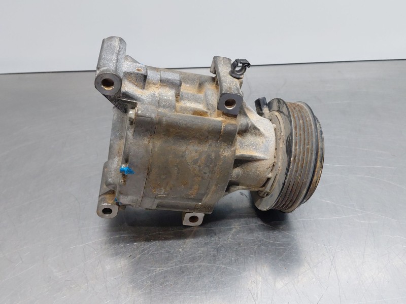 Recambio de compresor aire acondicionado para fiat 500 dolcevita referencia OEM IAM 52121921  
