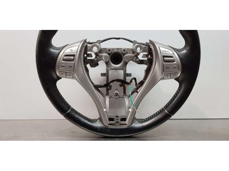 Recambio de volante para nissan qashqai (j11) acenta referencia OEM IAM 484304EM5B  