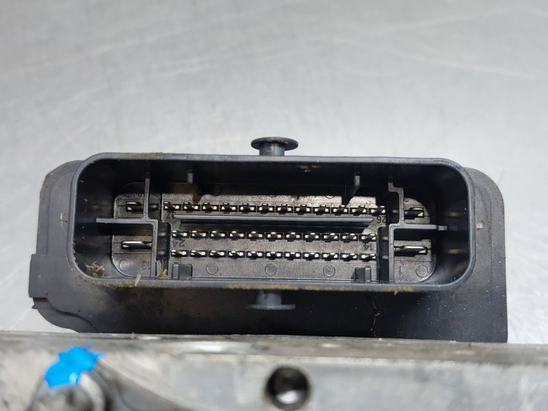 Recambio de abs para volkswagen polo v (6r1, 6c1) 1.2 tsi referencia OEM IAM 6R0614517AJBEF 6R0907379AS 
