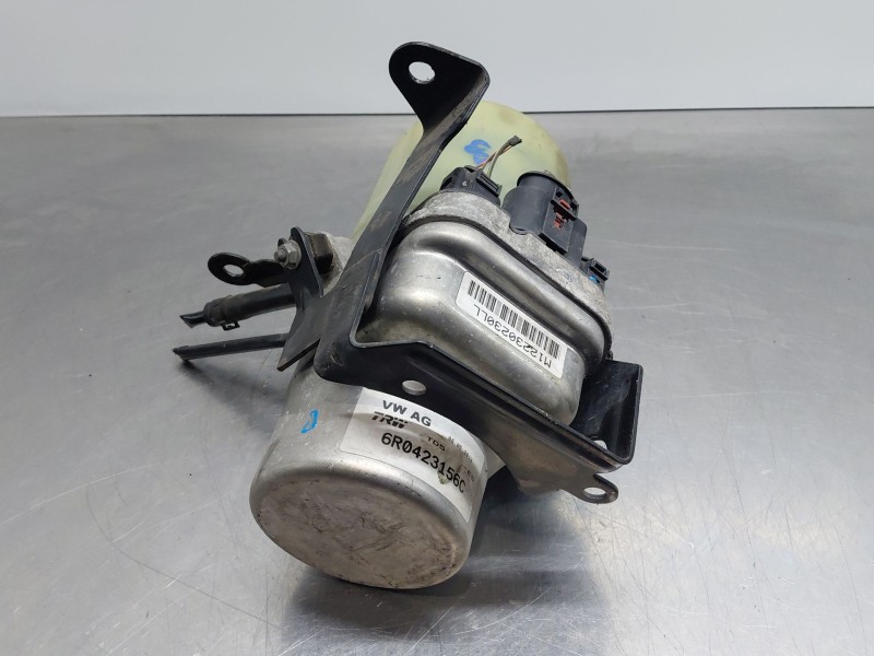Recambio de bomba direccion para volkswagen polo v (6r1, 6c1) 1.2 tsi referencia OEM IAM 6R0423156C  