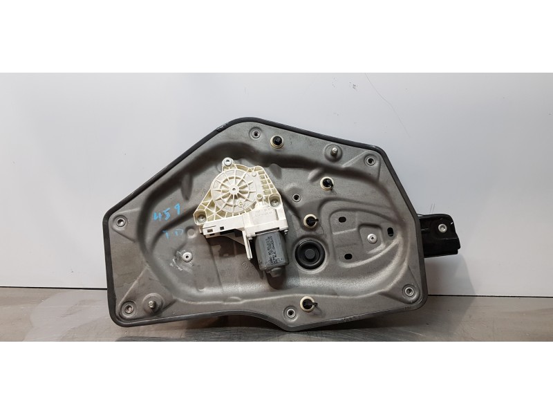 Recambio de elevalunas trasero derecho para skoda superb combi (3t5) ambition referencia OEM IAM 3T0839462   Recambio de elevalunas trasero derecho para skoda superb combi (3t5) ambition referencia OEM IAM 3T0839462