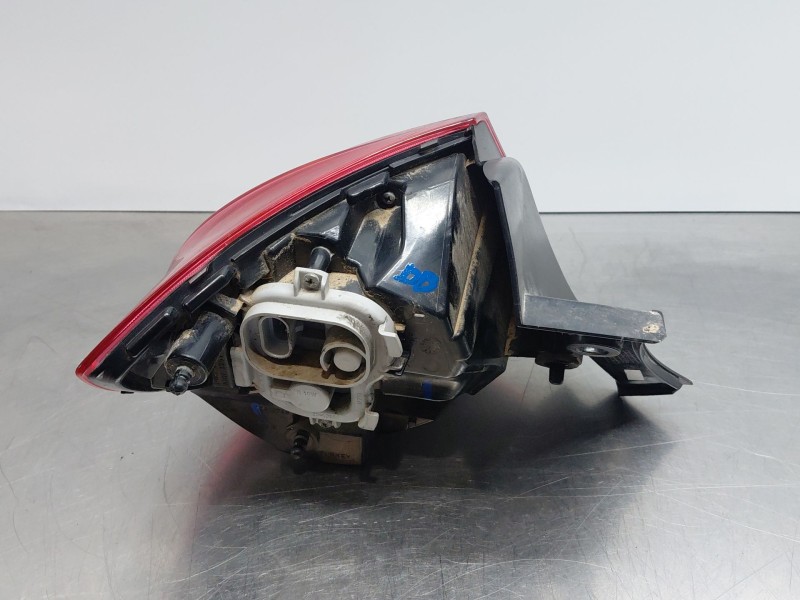 Recambio de piloto trasero derecho para alfa romeo giulietta (191) lusso referencia OEM IAM 50513612  
