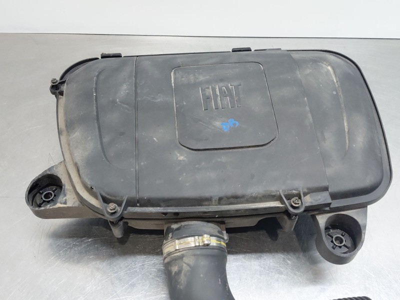 Recambio de filtro aire para fiat 500 dolcevita referencia OEM IAM 52149229  