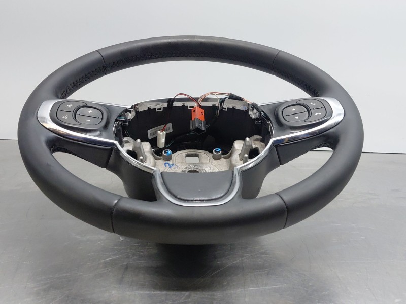 Recambio de volante para fiat 500 dolcevita referencia OEM IAM 735712563  