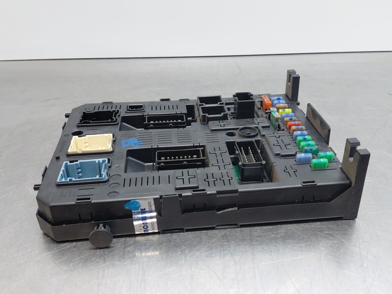 Recambio de caja reles / fusibles para citroën c4 coupé (la_) 1.6 hdi referencia OEM IAM 9664969080  