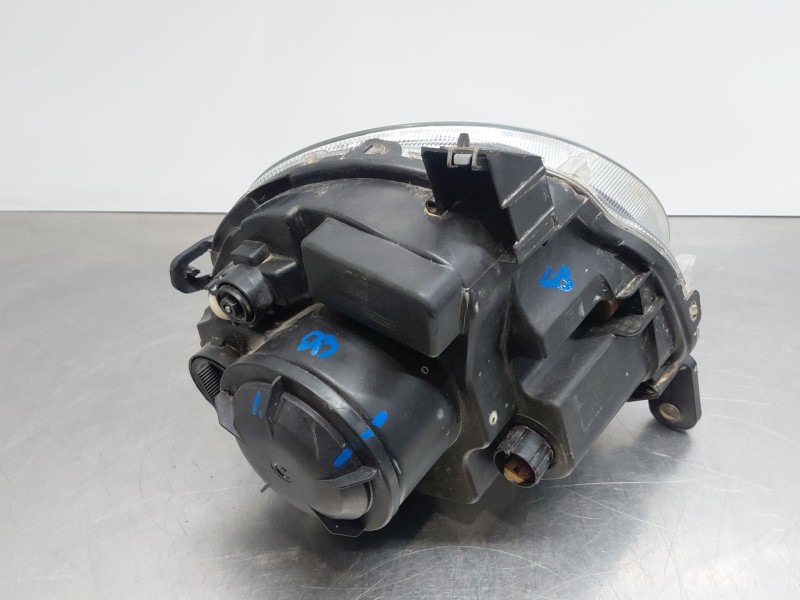 Recambio de faro derecho para fiat 500 dolcevita referencia OEM IAM 52129441  