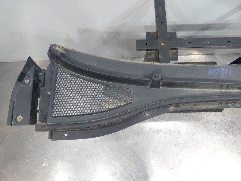 Recambio de torpedo para mg zs suv referencia OEM IAM   