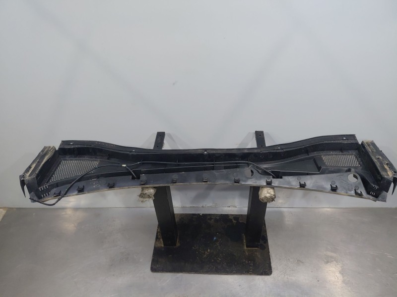 Recambio de torpedo para mg zs suv referencia OEM IAM   