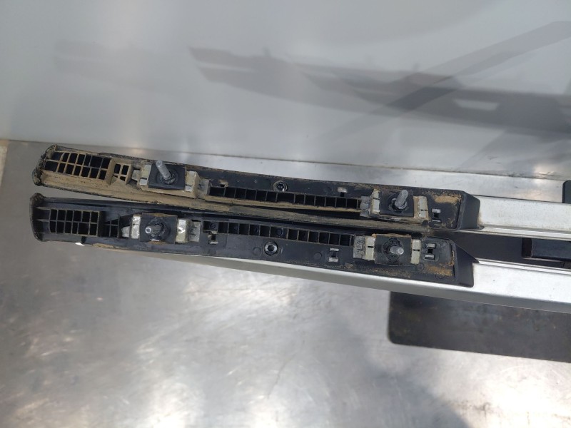 Recambio de barras techo para mg zs suv referencia OEM IAM   
