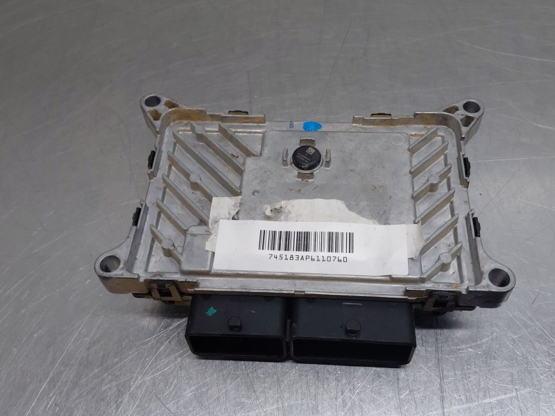 Recambio de centralita motor uce para mg zs suv referencia OEM IAM   