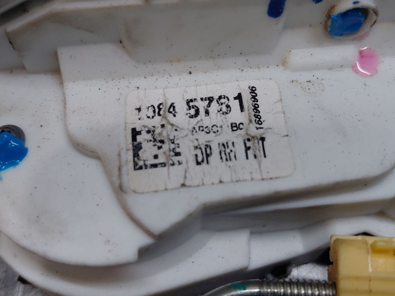 Recambio de cerradura puerta delantera derecha para mg zs suv referencia OEM IAM   