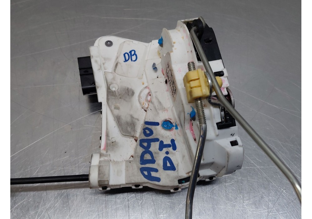 Recambio de cerradura puerta delantera izquierda para mg zs suv referencia OEM IAM   