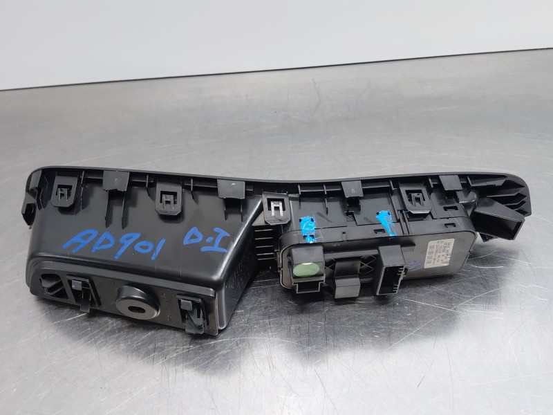 Recambio de mando elevalunas delantero izquierdo para mg zs suv referencia OEM IAM   