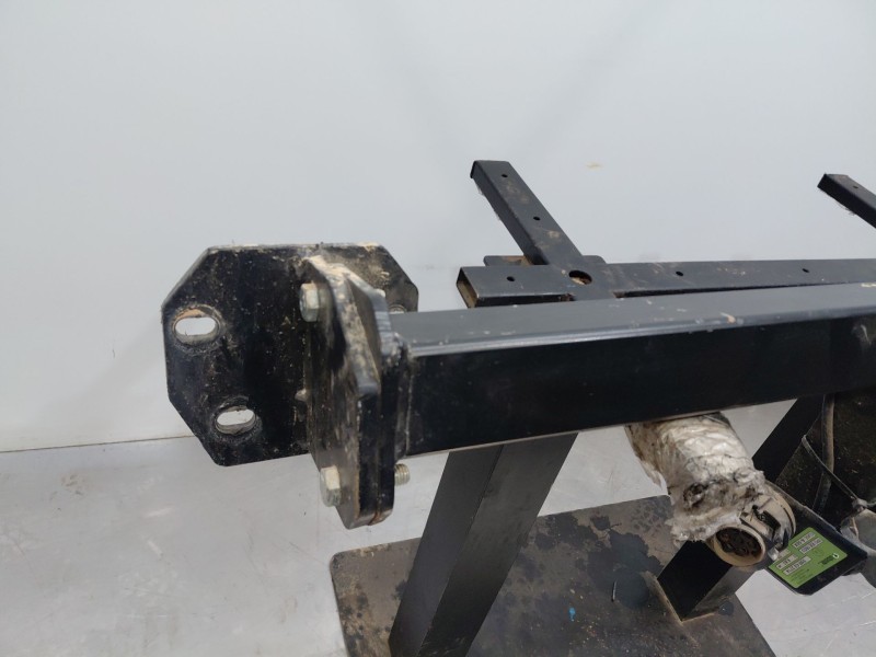 Recambio de refuerzo paragolpes trasero para mg zs suv referencia OEM IAM   