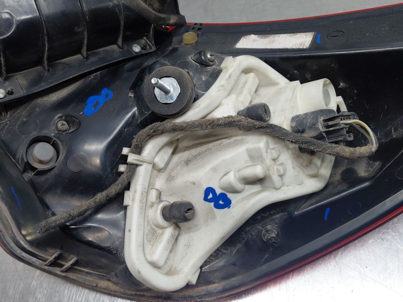 Recambio de piloto trasero izquierdo para opel astra j (p10) 1.7 cdti (68) referencia OEM IAM   