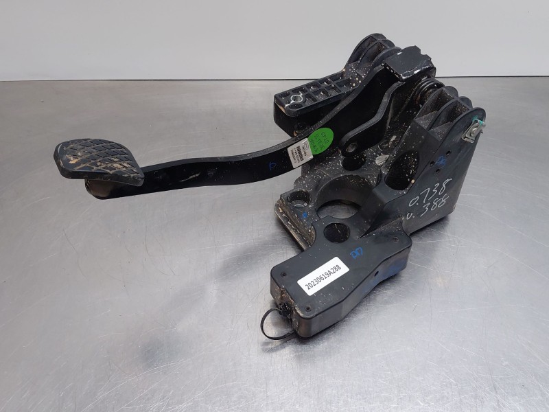 Recambio de pedal freno para mg zs suv referencia OEM IAM   