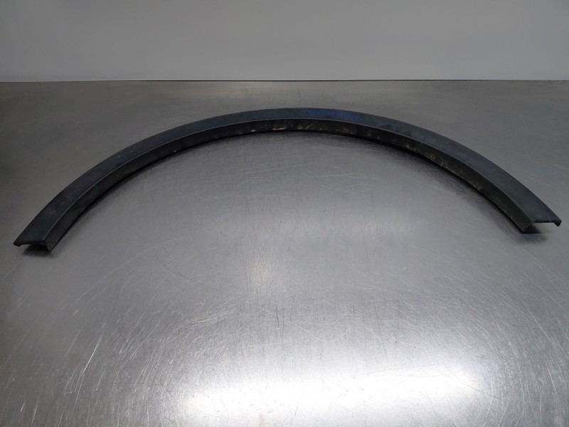 Recambio de aletin trasero derecho para mg zs suv referencia OEM IAM   
