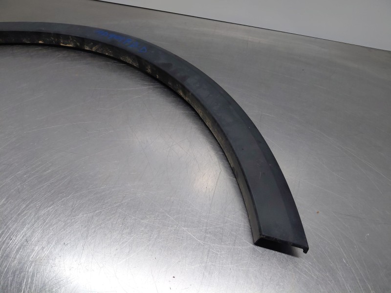 Recambio de aletin trasero derecho para mg zs suv referencia OEM IAM   