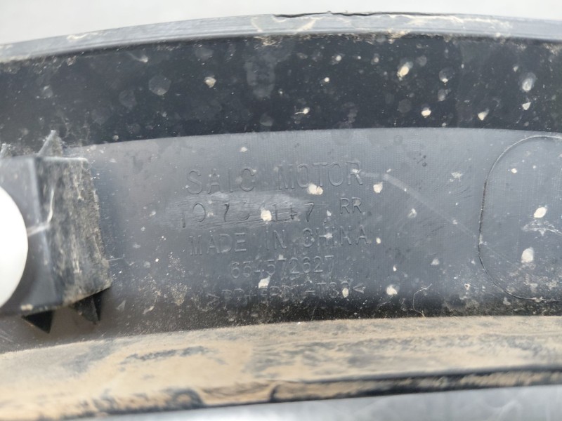 Recambio de aletin trasero derecho para mg zs suv referencia OEM IAM   