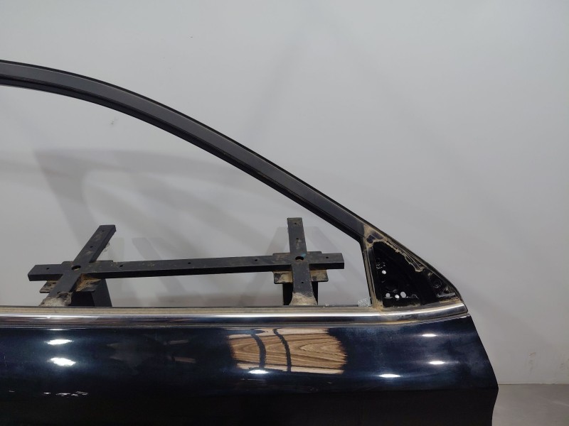 Recambio de puerta delantera derecha para mg zs suv referencia OEM IAM   