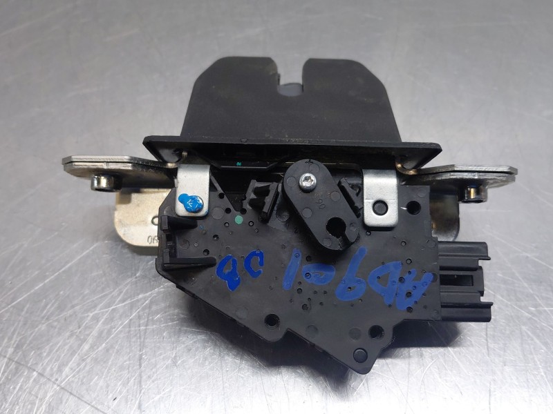 Recambio de cerradura maletero / porton para mg zs suv referencia OEM IAM   
