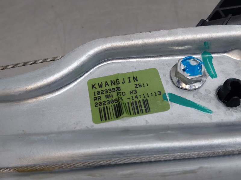 Recambio de elevalunas trasero derecho para mg zs suv referencia OEM IAM   
