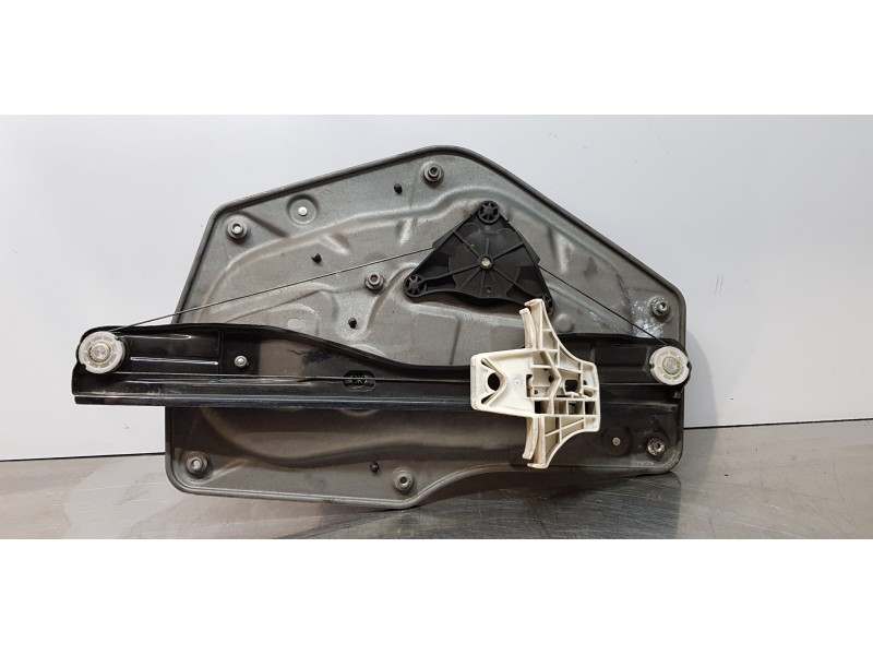 Recambio de elevalunas trasero derecho para skoda superb combi (3t5) ambition referencia OEM IAM 3T0839462   Recambio de elevalunas trasero derecho para skoda superb combi (3t5) ambition referencia OEM IAM 3T0839462